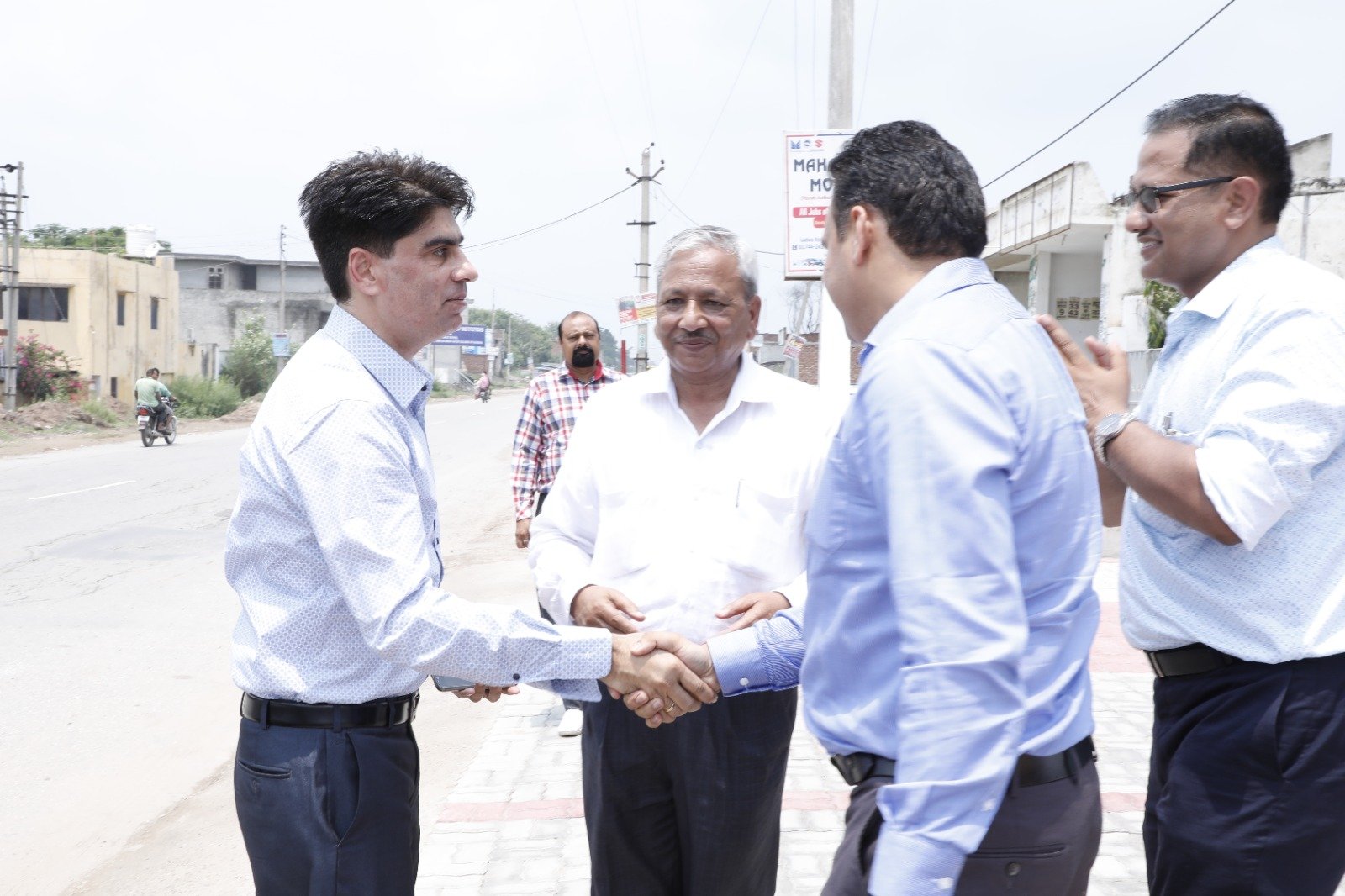 Mahalaxmi Motors Team